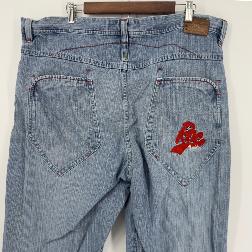 Vintage Rocawear Jeans 42x34 Light Wash Denim Embroidered Logo Relaxed Y2K Pants